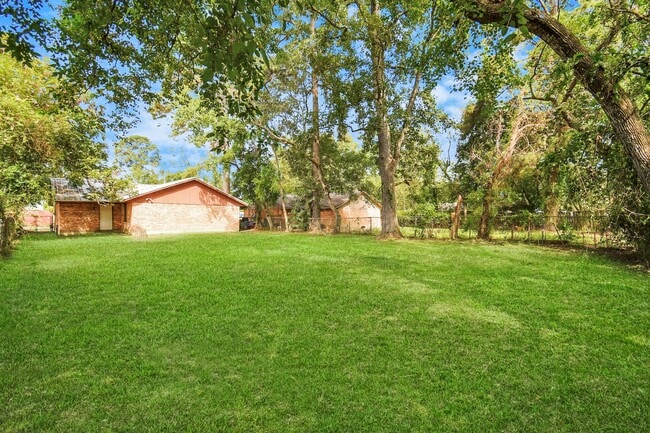 Building Photo - 707 S Franklin Ave