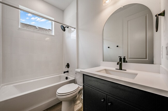 Building Photo - 11817 Moonsail Dr