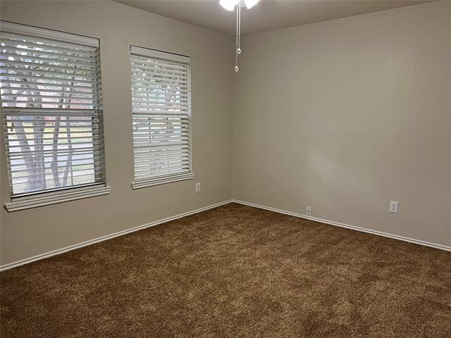 Building Photo - 1535 Sleepy Hollow Dr
