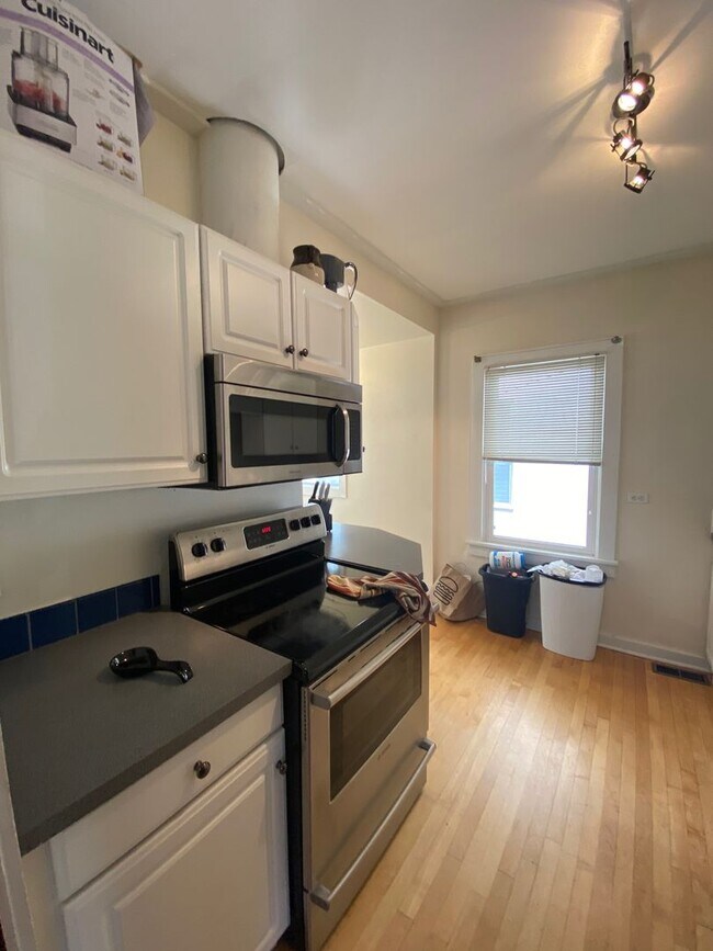 Building Photo - Aug 2025 - 4 Bedroom 2 Bathroom Wash Park ...