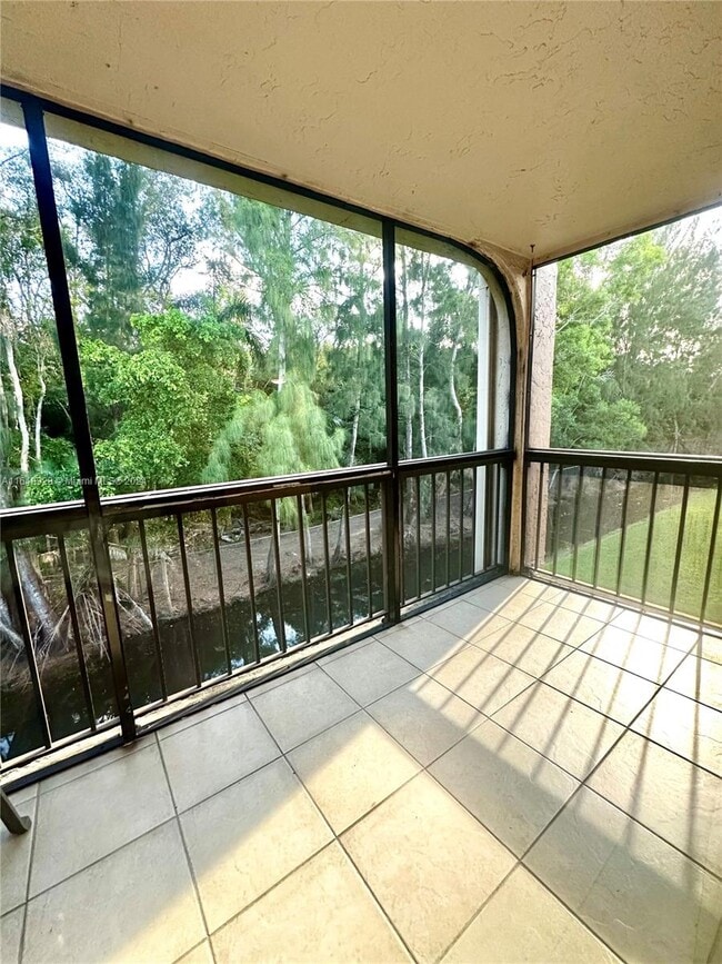 Building Photo - 7060 Nova Dr