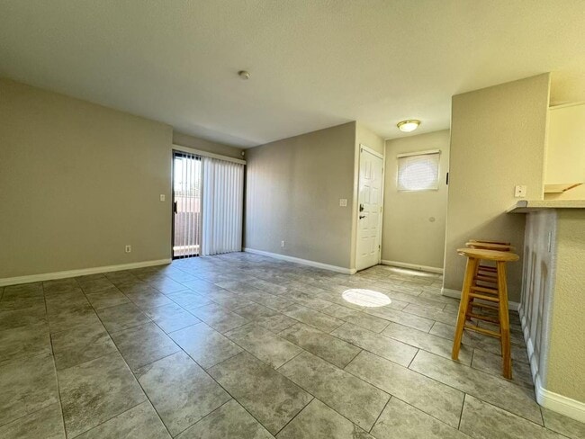 Building Photo - 2987 Juniper Hills Blvd
