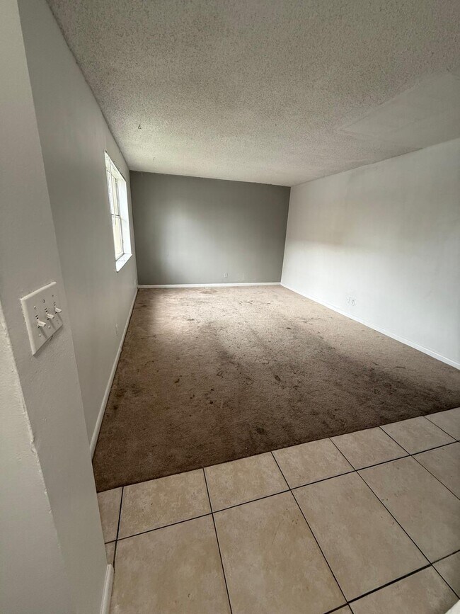 Building Photo - 5737 Blueberry Ct