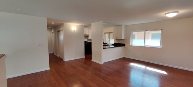 Building Photo - 3471 Harding Ave