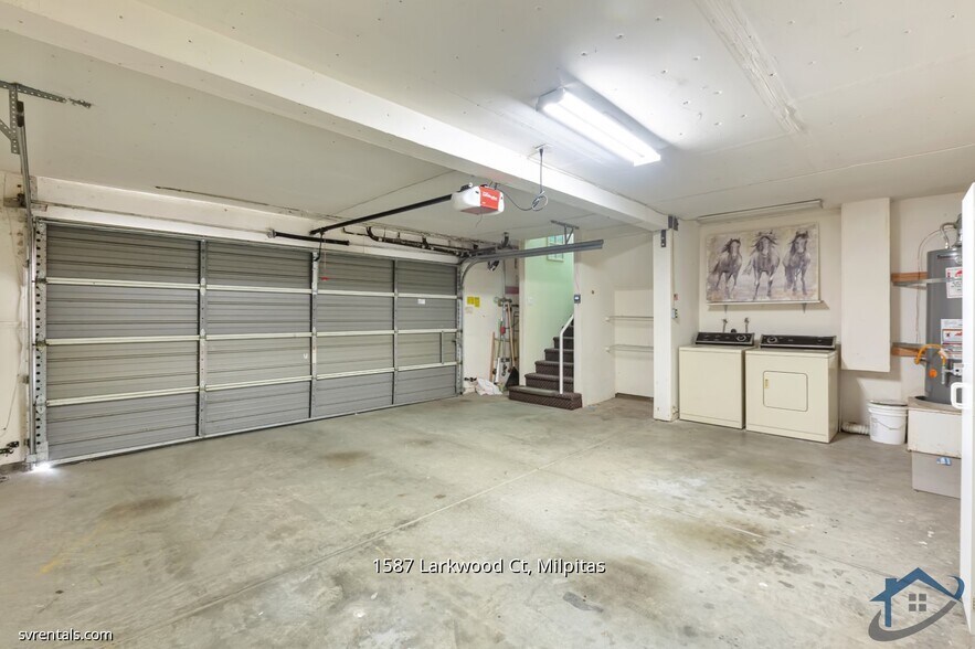 Building Photo - 1587 Larkwood Ct