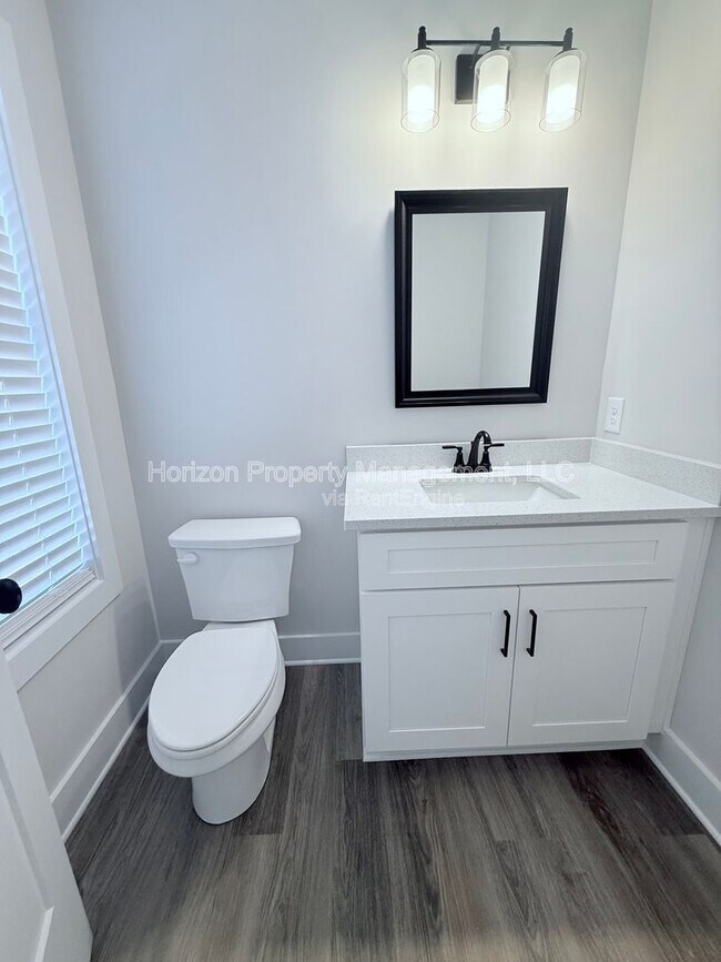 Building Photo - 6095 Quail Mountain Trail