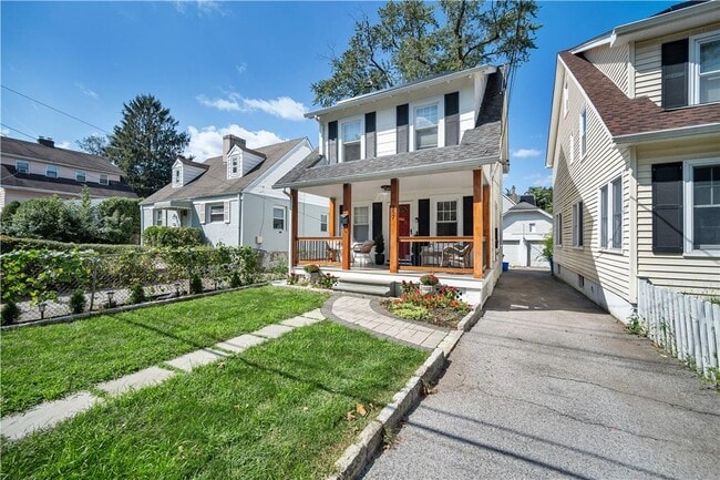 Building Photo - 157 Columbia Ave