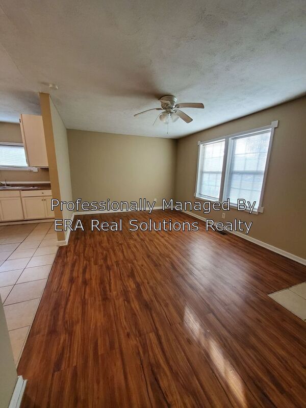 Building Photo - 723 Demorest Rd