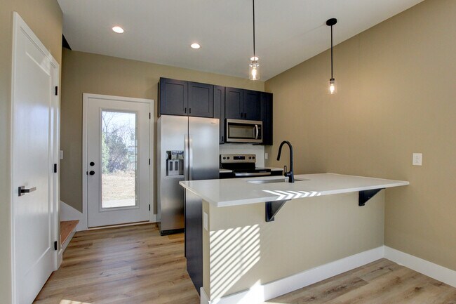 Building Photo - 102 Rosenwald St