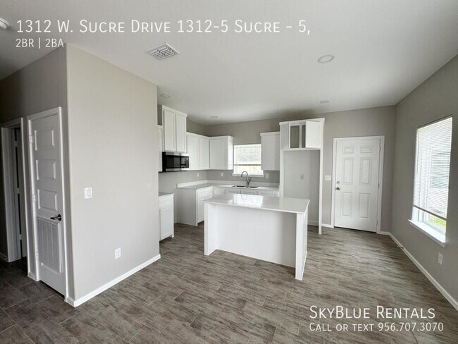 Building Photo - 1312 W Sucre Dr