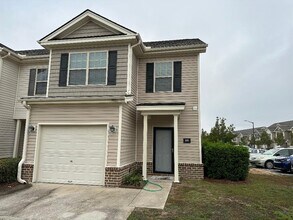 Building Photo - 825 Canyon Oak Loop