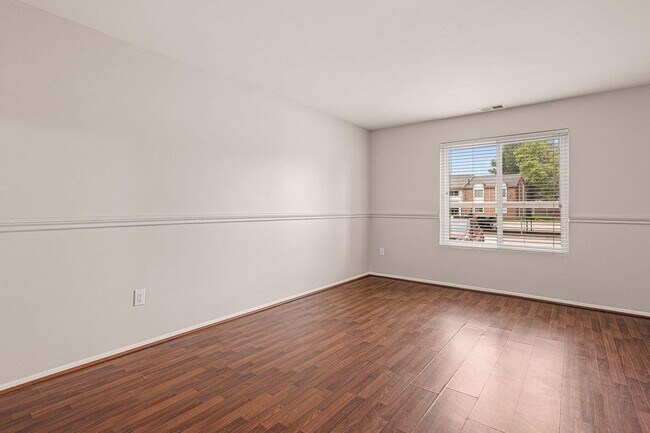 Building Photo - 44417 Savery Dr