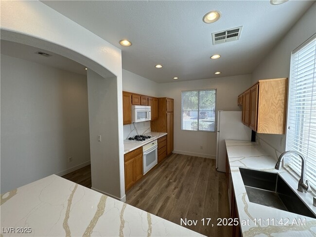 Building Photo - 2416 Tilden Way