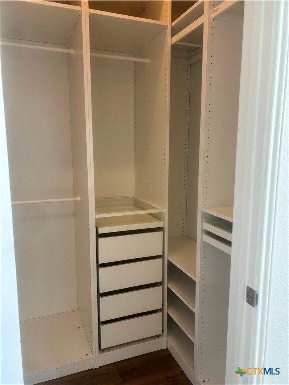 Building Photo - 1203 Kiskadee Branch Dr