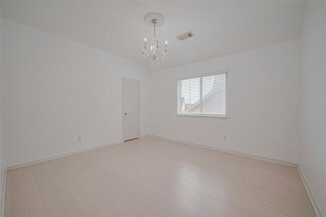 Building Photo - 7407 Golden Star Dr