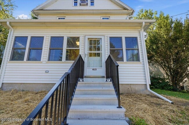 Building Photo - 413 Powell Ave