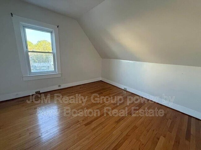 Building Photo - 51 Ashland St