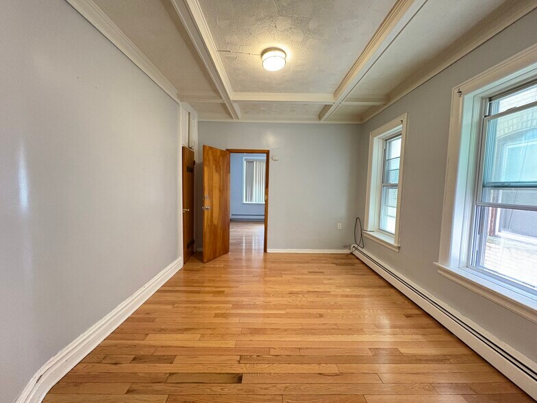 111 Baldwin 3 - 110 Baldwin Ave