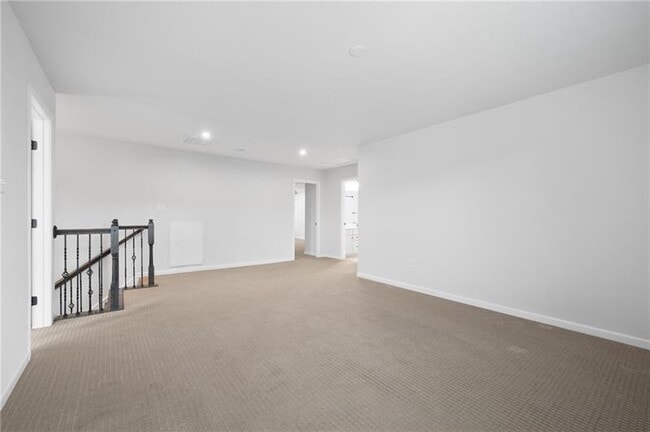 Building Photo - 3005 Eagle Ridge Dr