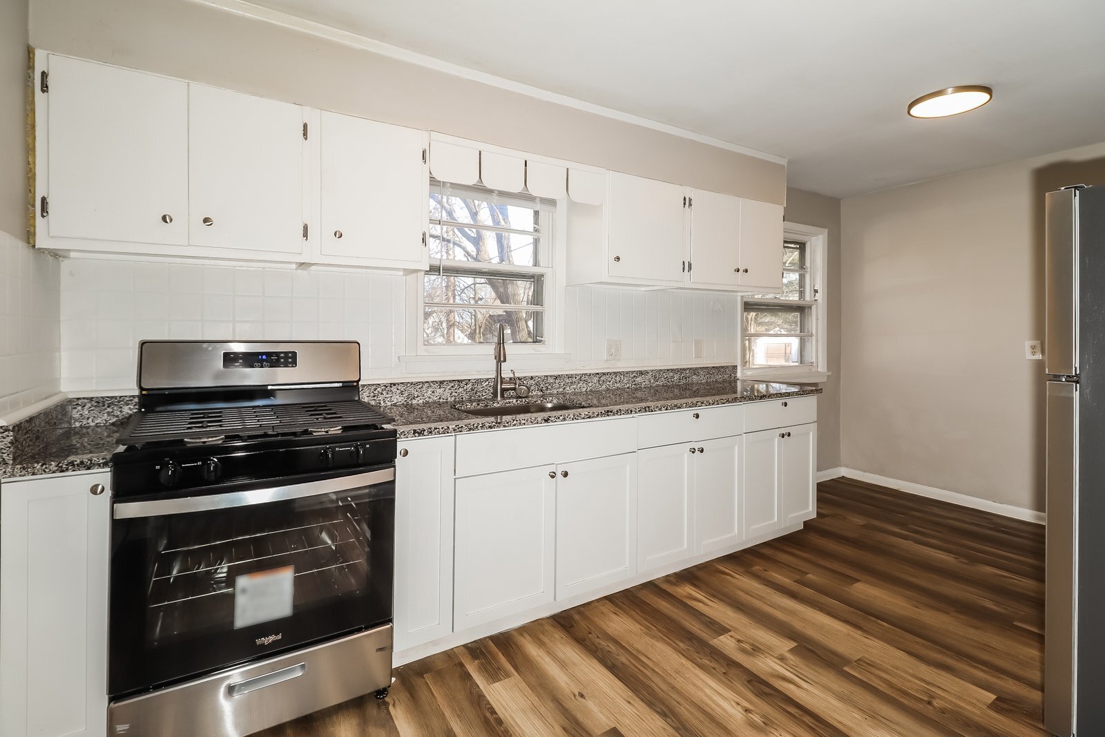 Building Photo - 1850 Huey St