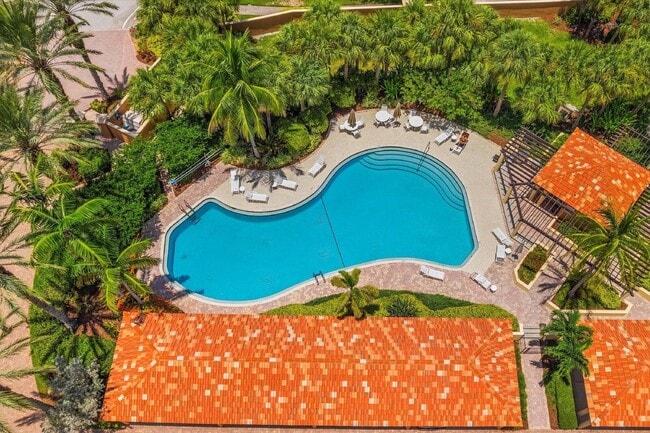 Building Photo - 1593 Pinellas Bayway S