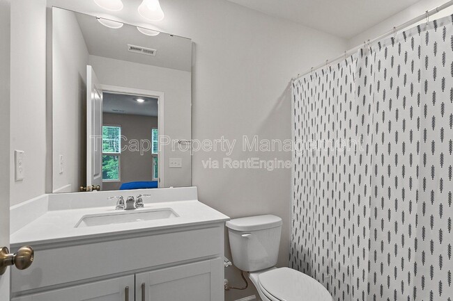 Building Photo - 1721 Chirping Trl