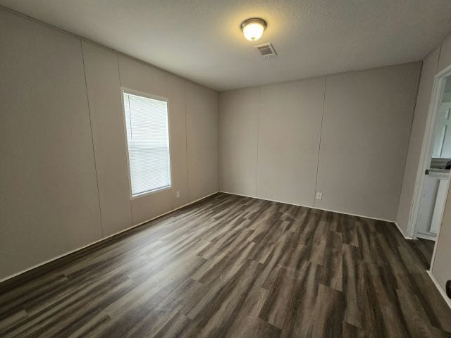 Building Photo - 1400 Banana Rd