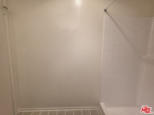 Building Photo - 8505 Gulana Ave