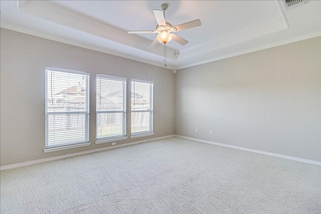 Building Photo - 5810 Aava Dr