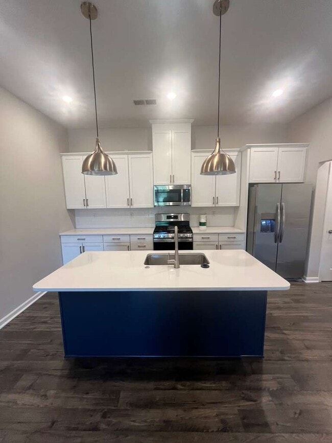 Building Photo - 5714 Rivulet Wy