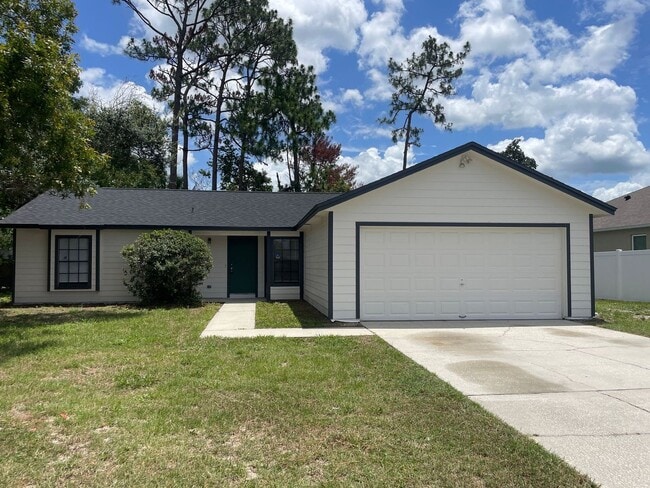 Primary Photo - 3 BED/ 2 BATH HOME IN DELTONA!