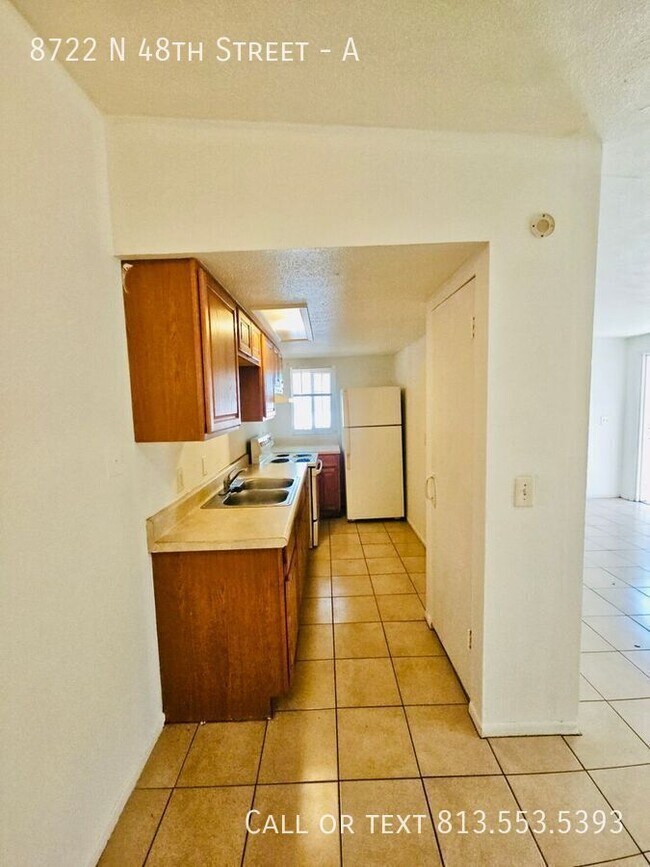 Building Photo - 8722 N 48th St