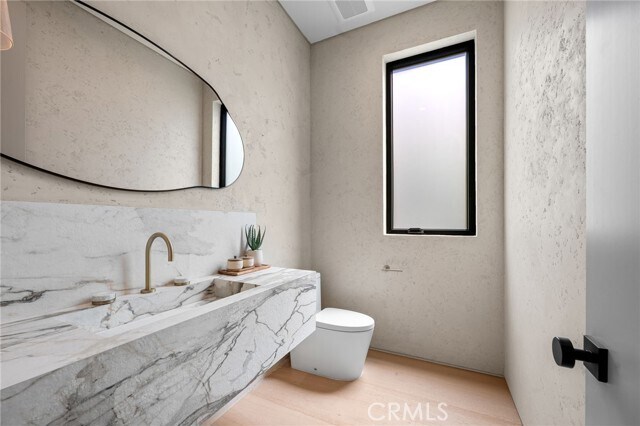 Building Photo - 16728 Morrison St