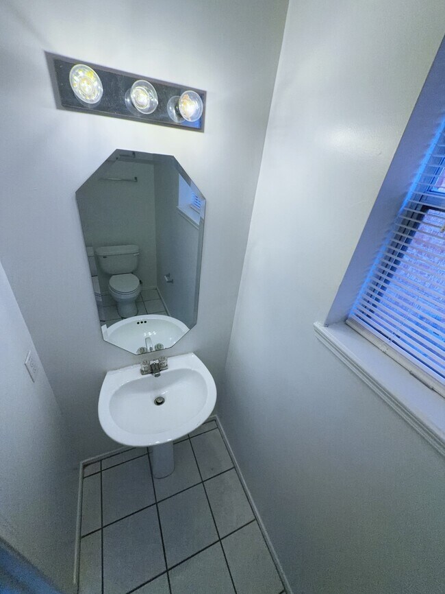 Building Photo - 6658 Sharpstown Green Cir