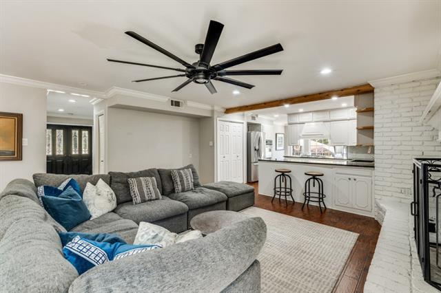 Building Photo - 7544 Madeira Dr