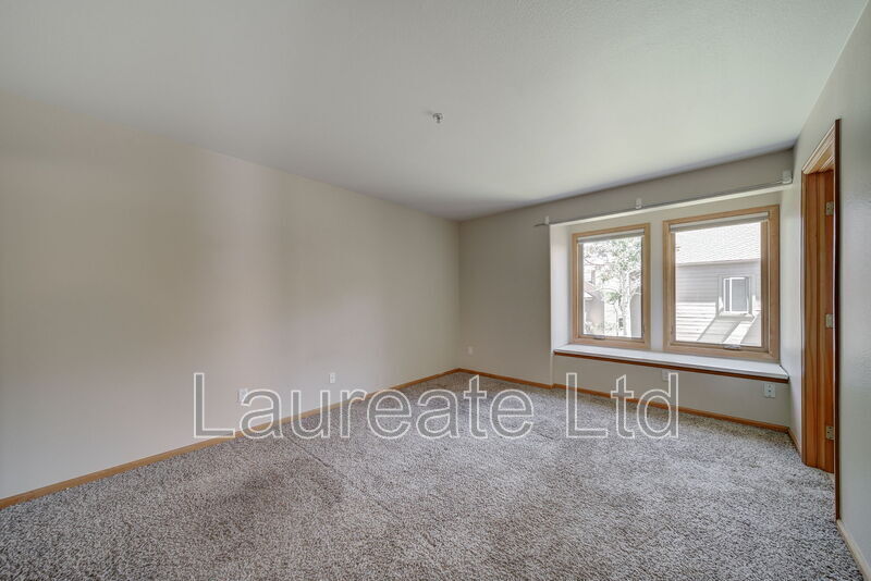 Building Photo - 23597 Genesee Village Rd