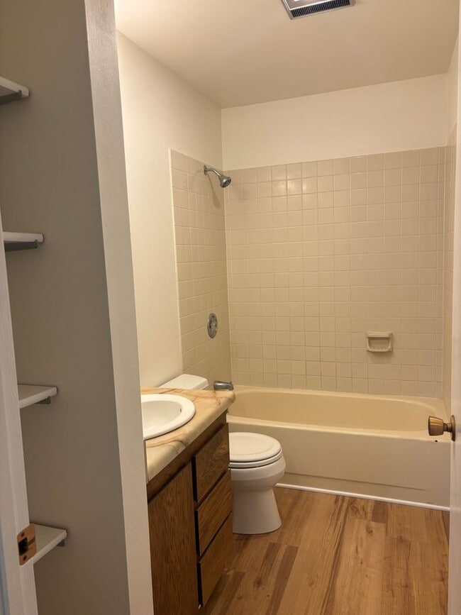 Building Photo - 3rd Ave 1410 -SB