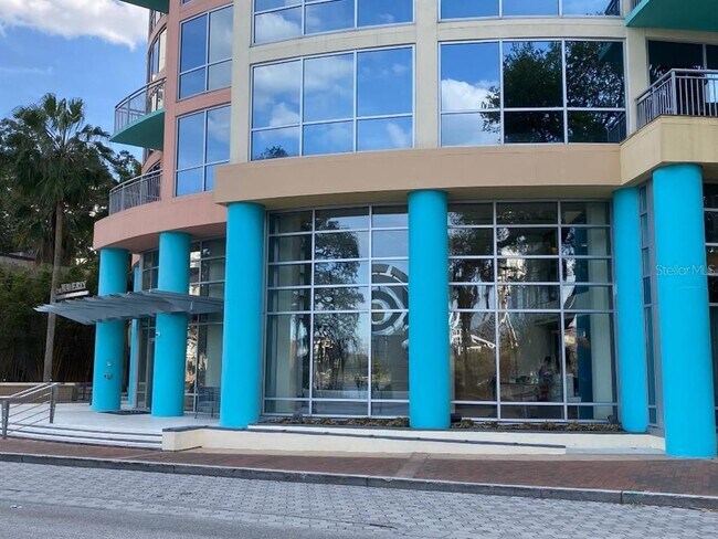 Building Photo - 322 E Central Blvd