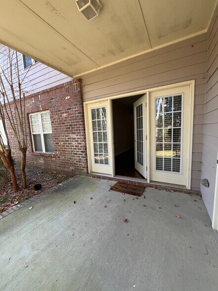 Building Photo - 532 Lionshead Rd