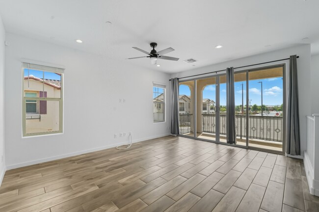 Building Photo - Like Brand New Luxurious Modern 3 Bedroom 2 Bath Townhome in Warner Meadow – Rare Rental Opportun...