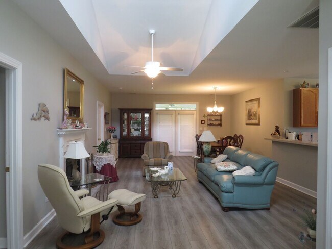 Building Photo - Hammocks at Brandywine Bay