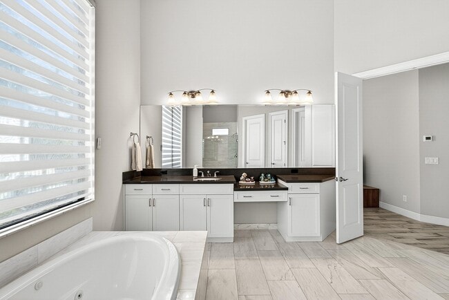 Building Photo - 2600 NW 69th St