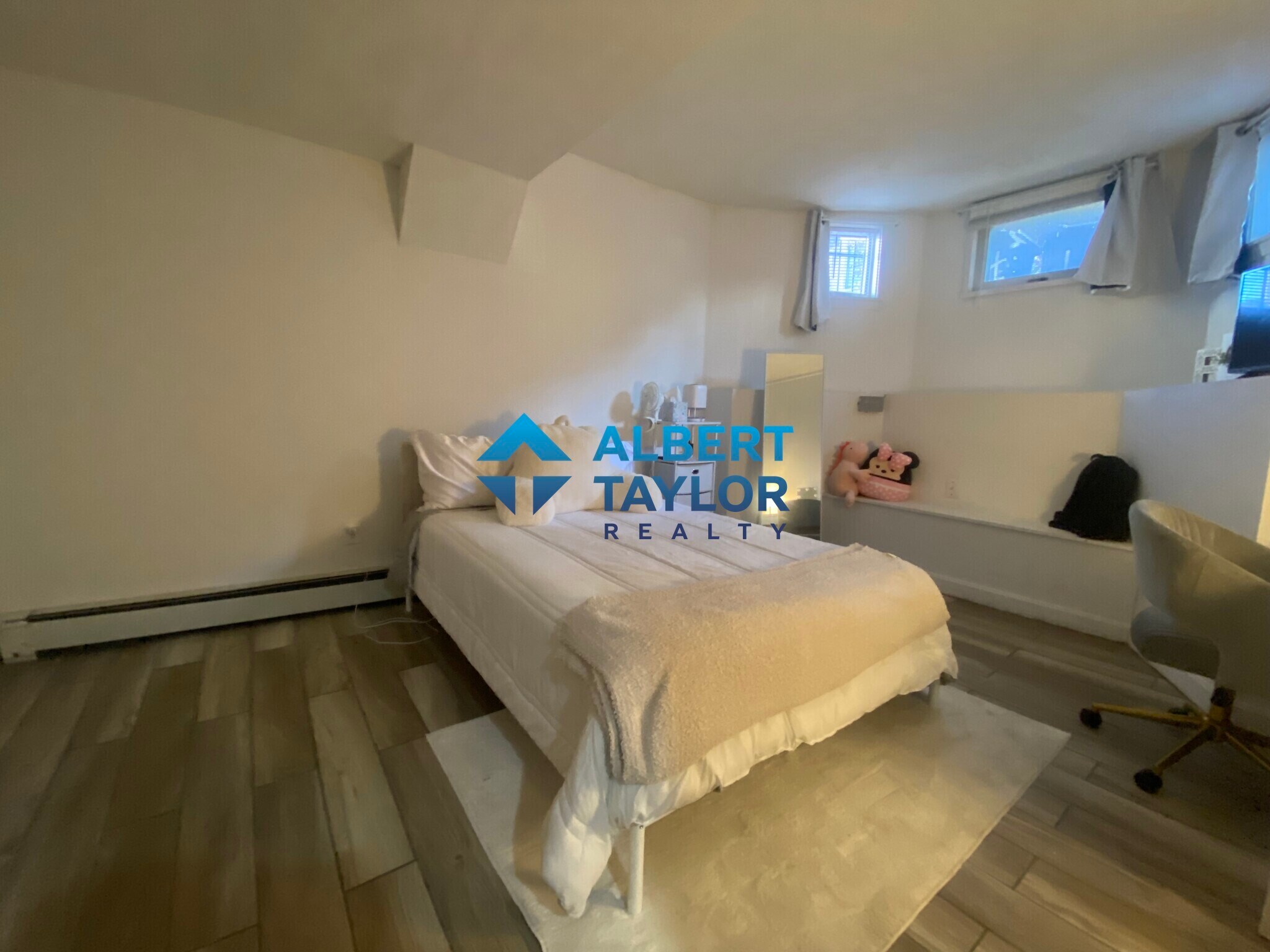 Building Photo - 14 Wigglesworth St