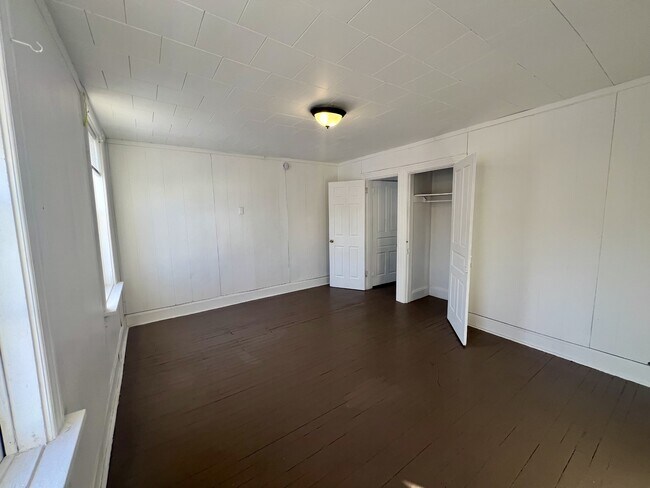 Building Photo - 26 N 16th St