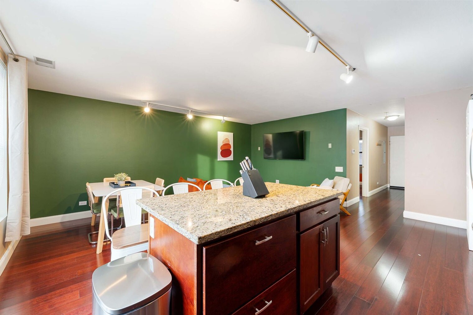 Building Photo - 1600 N Halsted St