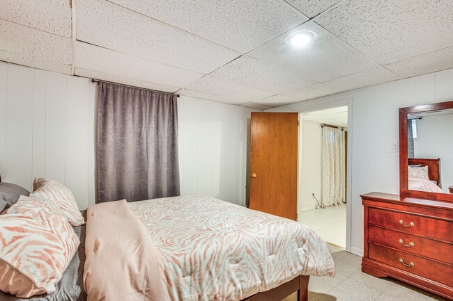 Building Photo - 2851 Debra Way