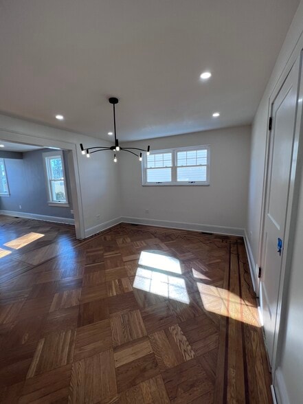 Building Photo - 45 Cathedral Ave