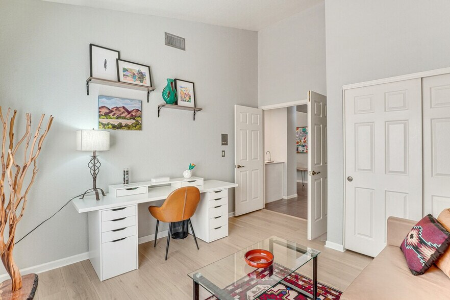 Building Photo - 2873 N Marquise Ct