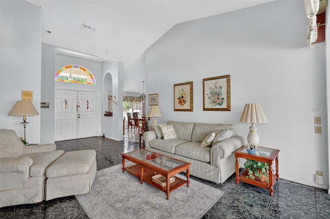 Building Photo - 2824 Summervale Dr