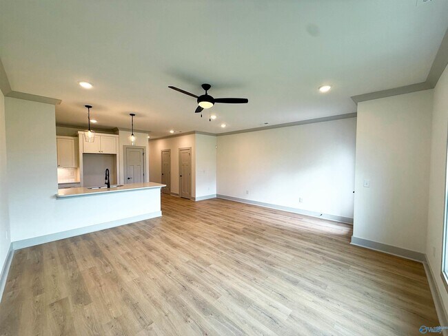 Building Photo - 99 SW She Oak Dr